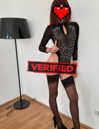 Alexandra strawberry Prostituta Carregado